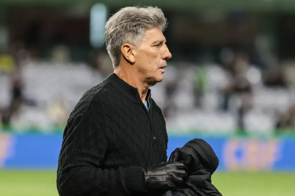 PR – CURITIBA – 01/11/2023 – BRASILEIRO A 2023, CORITIBA X GREMIO – Renato Gaucho tecnico do Gremio durante partida contra o Coritiba no estadio Couto Pereira pelo campeonato Brasileiro A 2023. Foto: Robson Mafra/AGIF