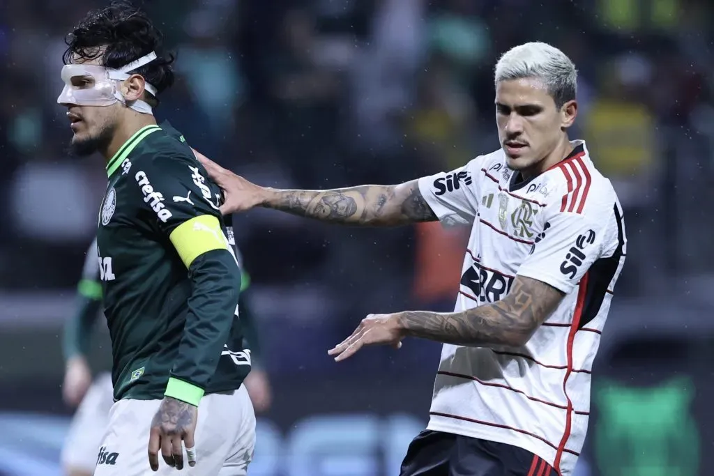 Pedro jogador do Flamengo durante partida contra o Palmeiras no estadio Arena Allianz Parque pelo campeonato Brasileiro A 2023. Marcello Zambrana/AGIF