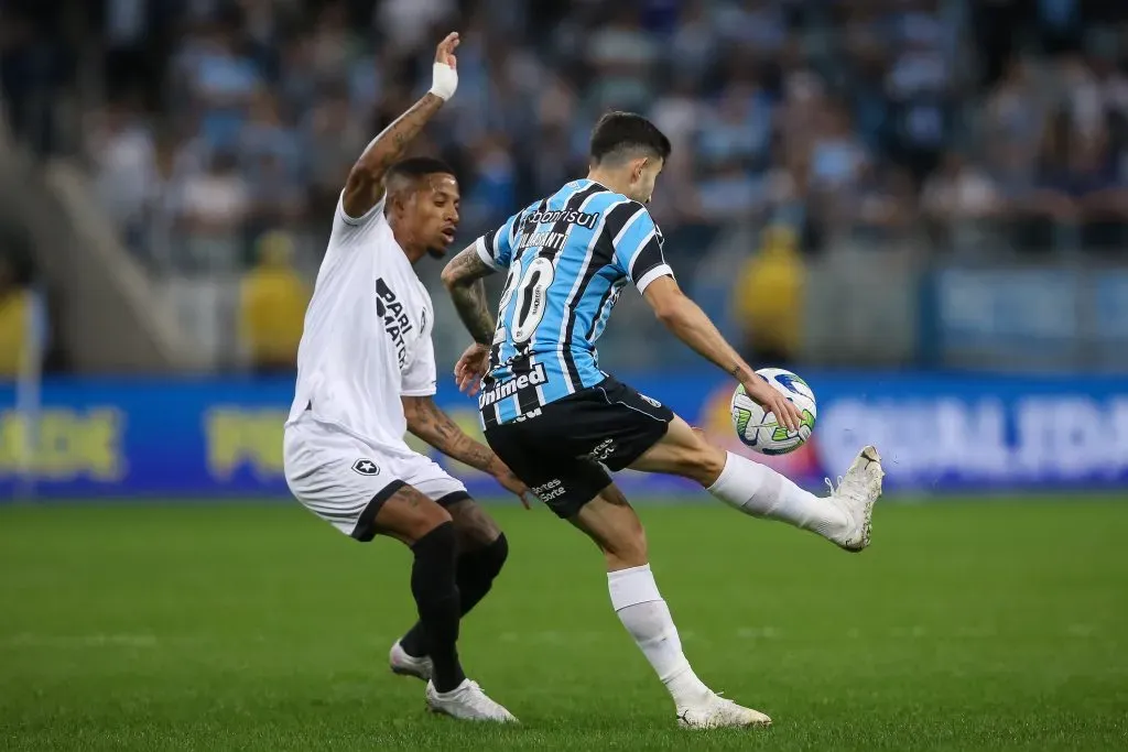 Grêmio pronto para jogo decisivo contra Botafogo no Rio de Janeiro