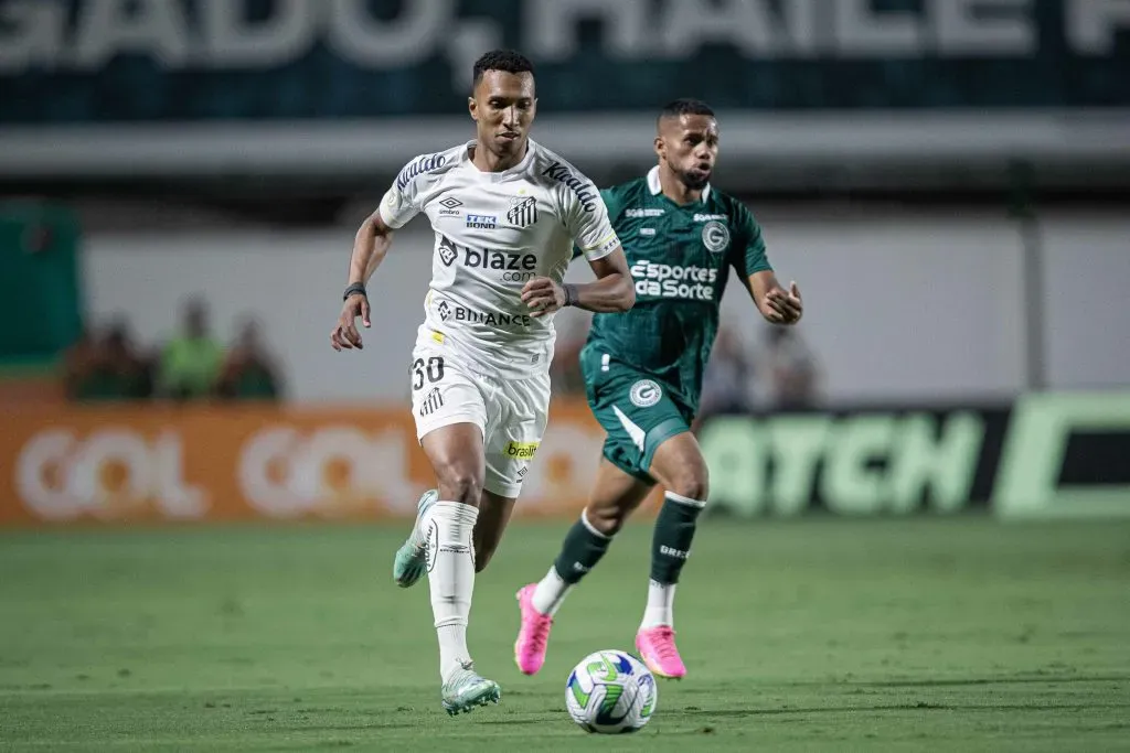 Santos venceu o Goiás na Serrinha. Foto: Heber Gomes/AGIF