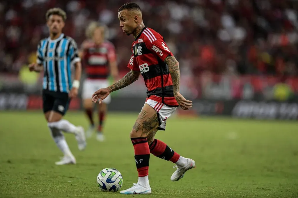 Everton Cebolinha durante partida do Flamengo contra o Grêmio, pelo Brasileirão – Foto: Thiago Ribeiro/AGIF