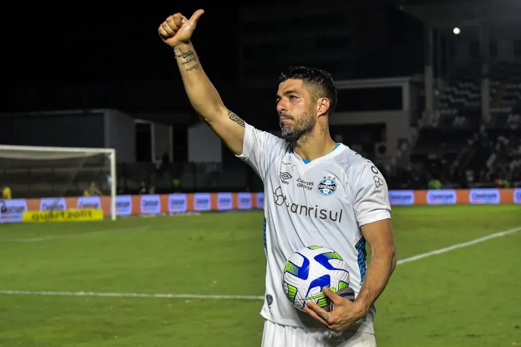 Foto: Thiago Ribeiro/AGIF – Suárez foi convocado para a Seleção Uruguaia por conta de seu bom rendimento pelo Grêmio