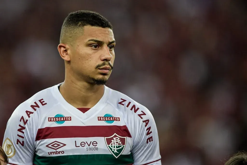 Andre jogador do Fluminense durante partida contra o Flamengo – Foto: Thiago Ribeiro/AGIF