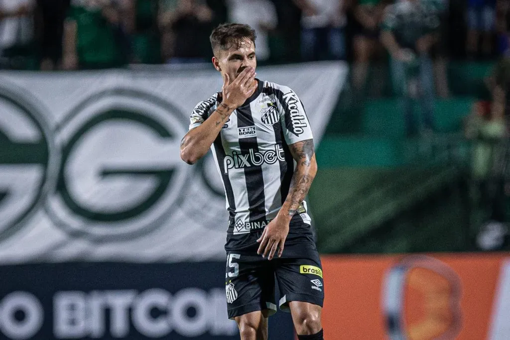 Vinicius Zanocelo jogador do Santos Brasileiro A em 2022. Foto: Isabela Azine/AGIF
