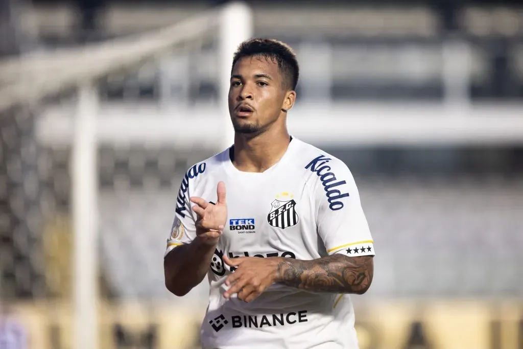 Marcos Leonardo jogador do Santos comemora seu gol contra o Fogão Foto: Abner Dourado/AGIF