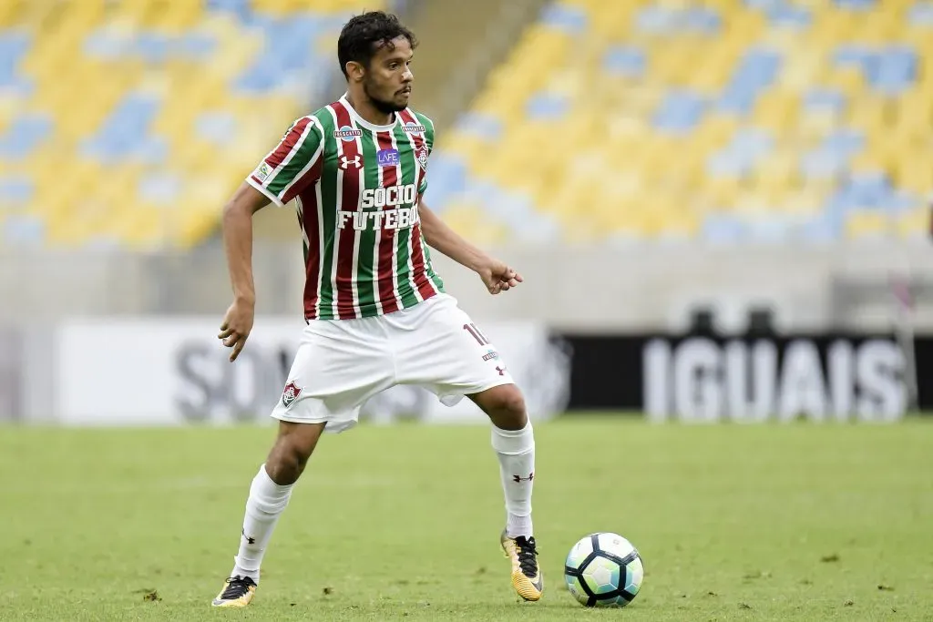 Scarpa em ação pelo Fluminense, no Brasileirão de 2017. O jogador está na iminência de retornar ao Brasil – Foto: Thiago Ribeiro/AGIF