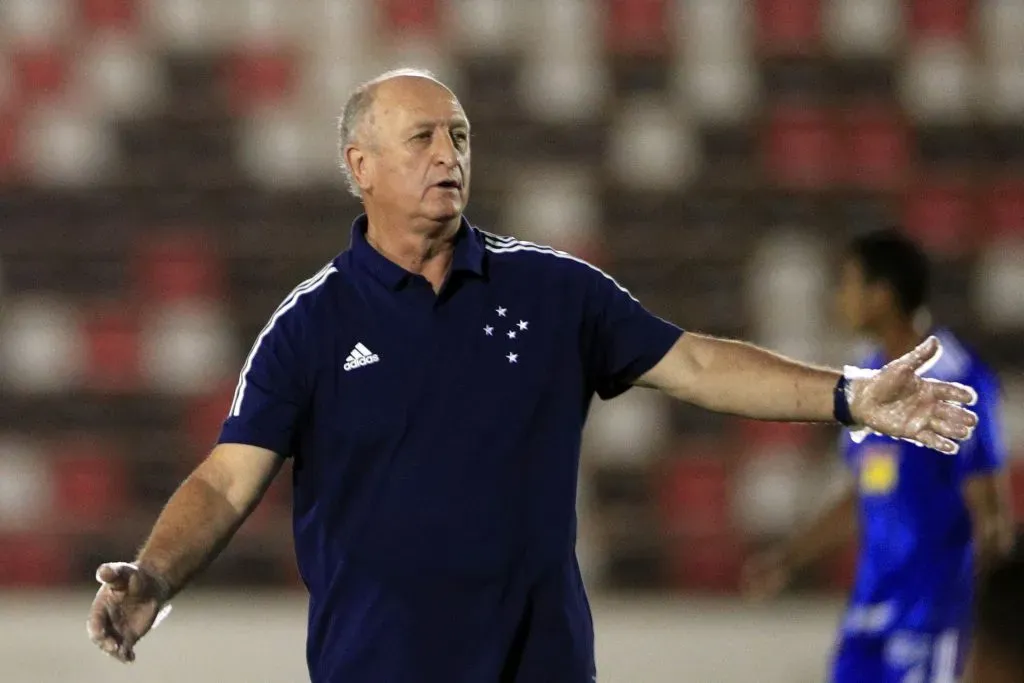 Felipão tentou trazer Scarpa ao Cruzeiro em 2020. Foto: Thiago Calil/AGIF