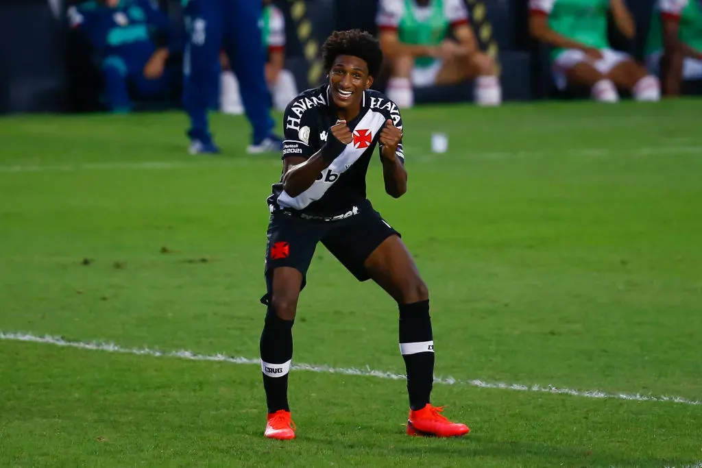 Foto: Bruna Prado/Getty Images – Talles Magno foi bem no Vasco