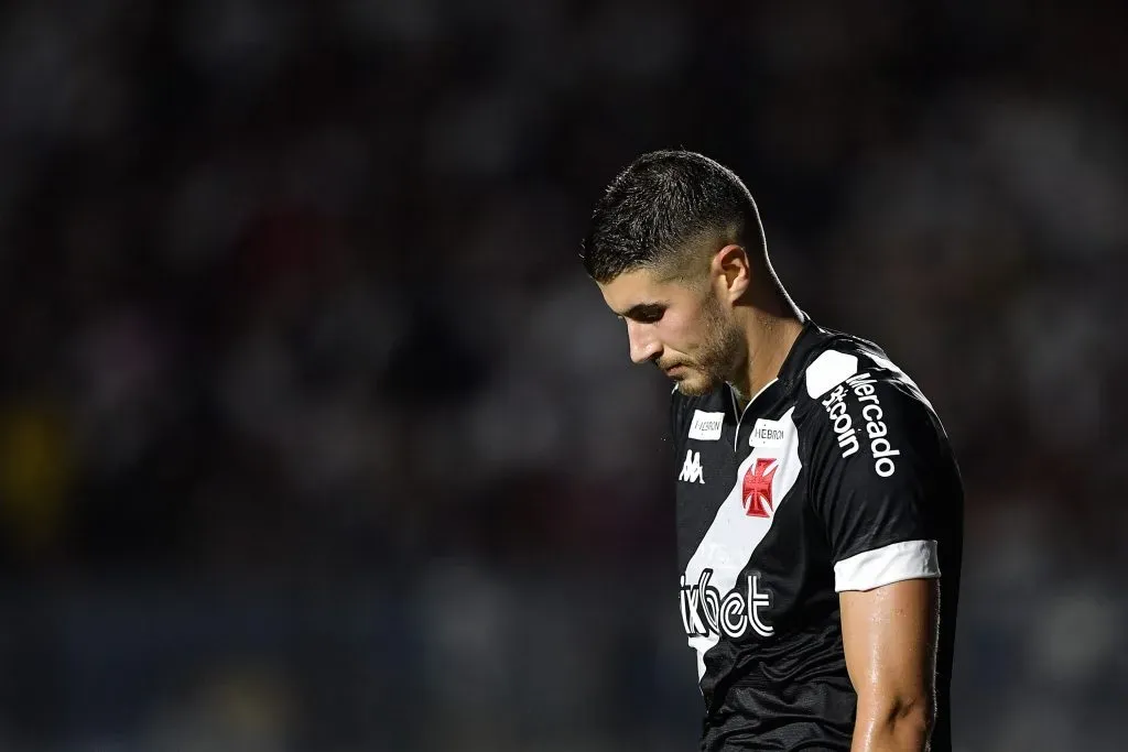 Pedro Raul perdeu pênalti que ocasionou na eliminação. Foto: Thiago Ribeiro/AGIF