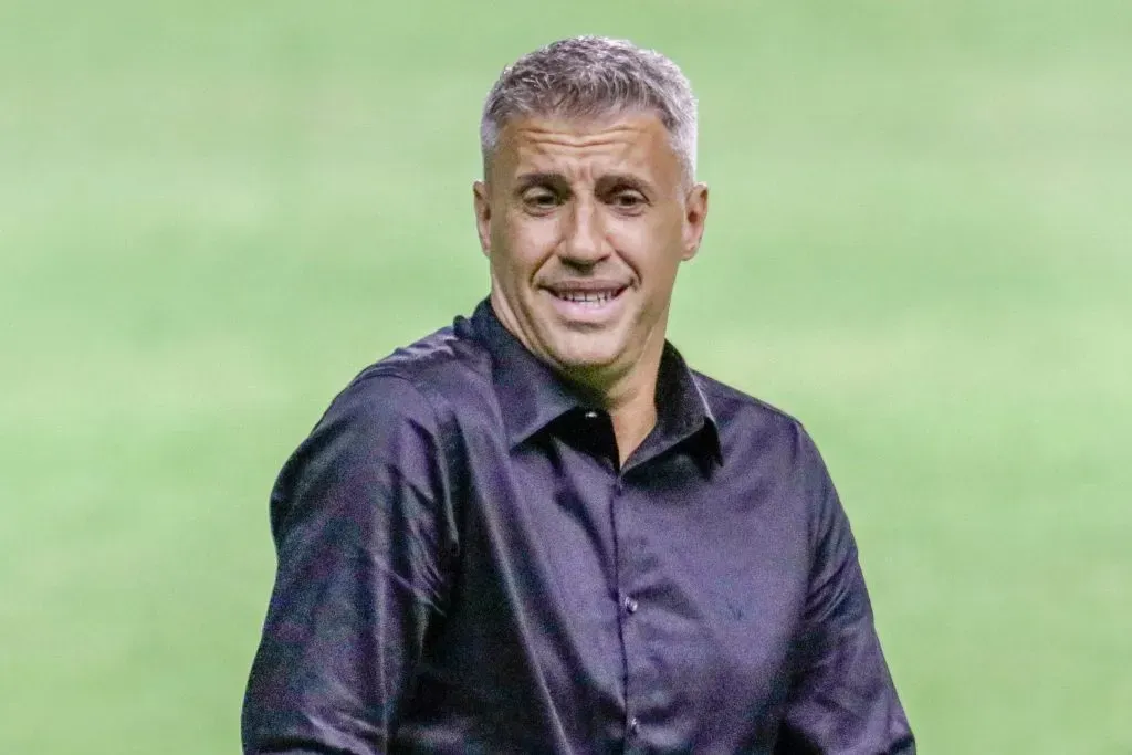 Hernan Crespo tecnico do Sao Paulo durante partida contra o Sport no estadio Ilha do Retiro pelo campeonato Brasileiro A 2021. Rafael Vieira/AGIF