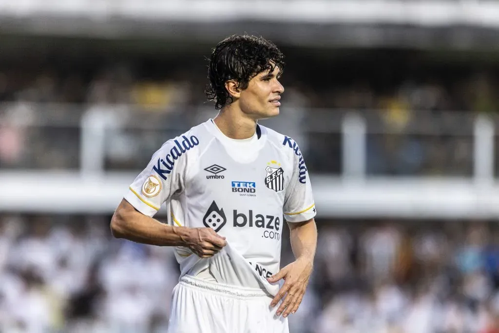 Dodo jogador do Santos em partida pelo campeonato Brasileiro A 2023. Foto: Abner Dourado/AGIF