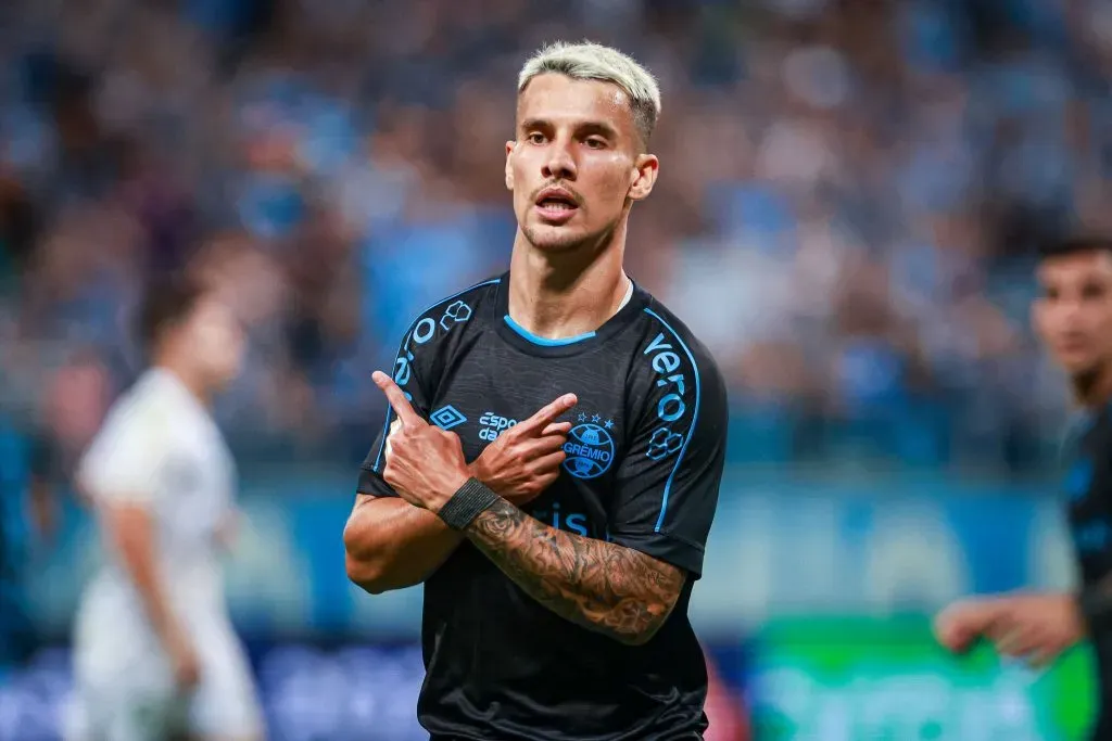 Ferreira não deve seguir no Grêmio – Foto: Maxi Franzoi/AGIF.