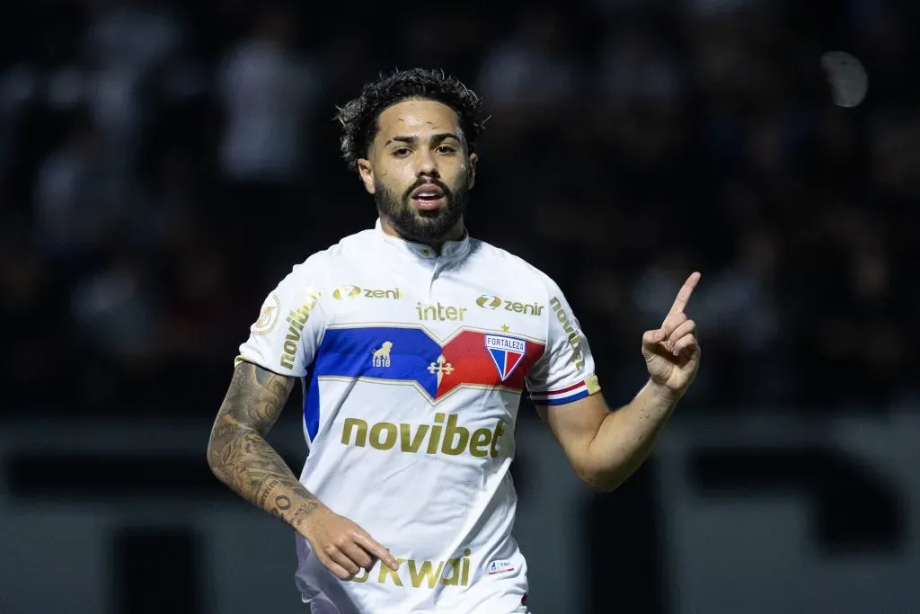 Calebe jogador do Fortaleza comemora seu gol durante partida contra o Bragantino no estadio Nabi Abi Chedid pelo campeonato Brasileiro A 2023.  Fabio Moreira Pinto/AGIF