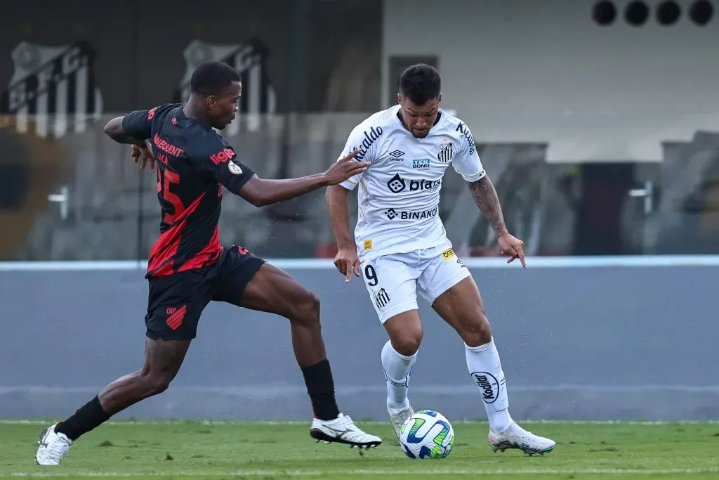 SP – SANTOS – 05/08/2023 – BRASILEIRO A 2023, SANTOS X ATHLETICO-PR – Marcos Leonardo jogador do Santos durante partida contra o Athletico-PR no estadio Vila Belmiro pelo campeonato Brasileiro A 2023. Foto: Fernanda Luz/AGIF