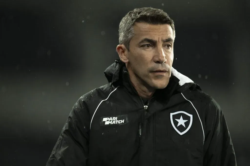 Bruno Lage tecnico do Botafogo durante partida contra o Goias no estadio Engenhao pelo campeonato Brasileiro A 2023. Jorge Rodrigues/AGIF