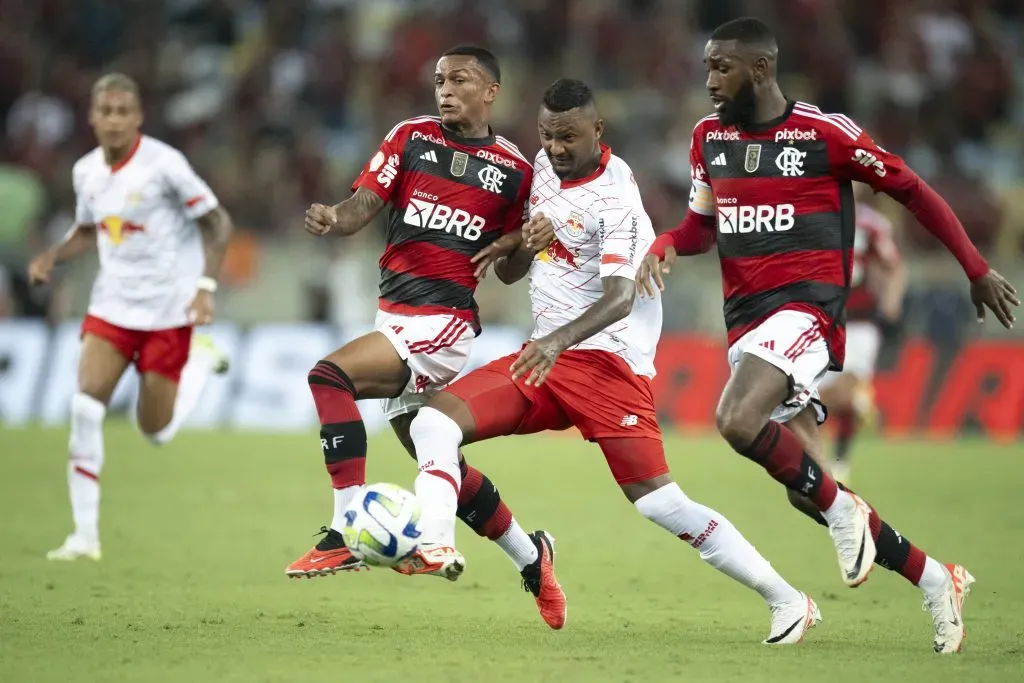 Disputa na lateral-direita do Flamengo está forte. Foto: Jorge Rodrigues/AGIF