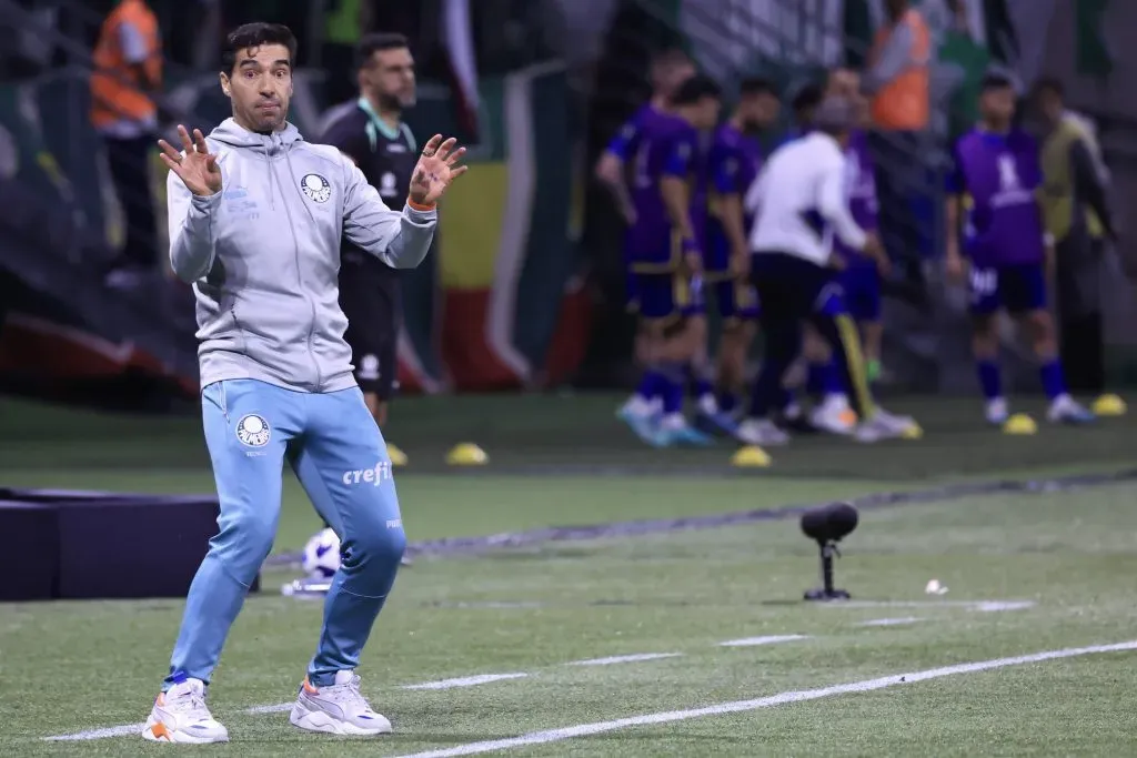 Abel Ferreira tecnico do Palmeiras durante partida contra o Boca Juniors no estadio Arena Allianz Parque pelo campeonato Libertadores 2023. Marcello Zambrana/AGIF