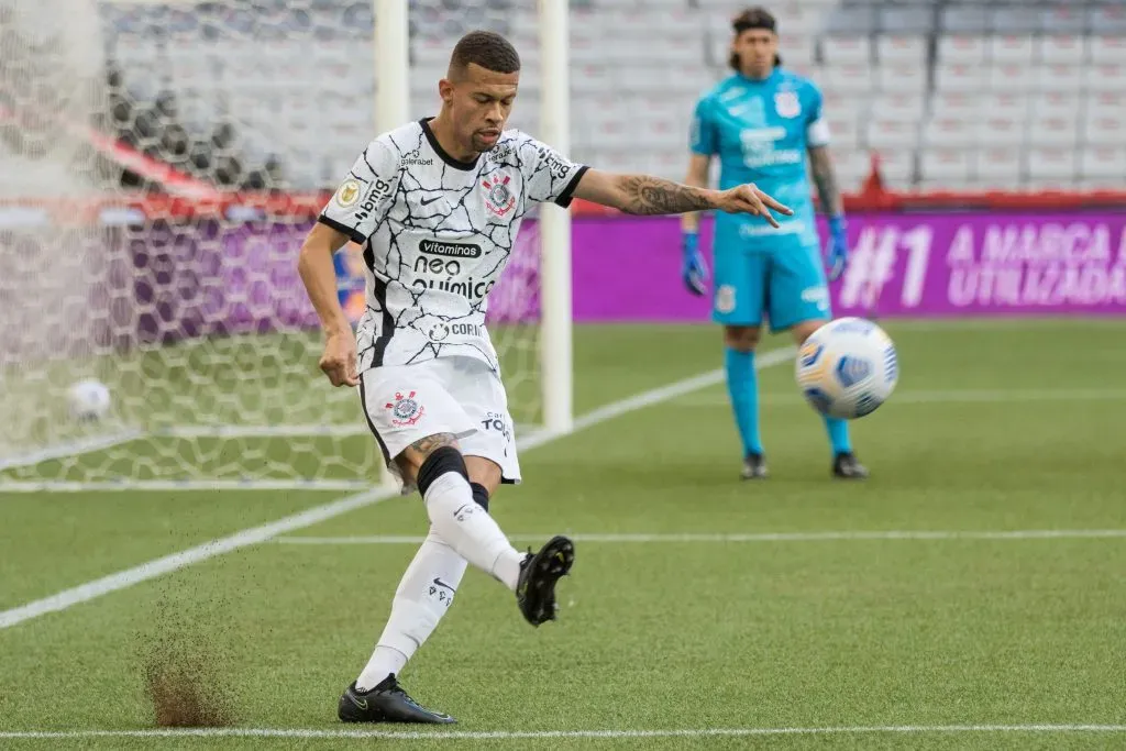 João Victor teve boa passagem pelo Corinthians – Foto: Robson Mafra/AGIF.