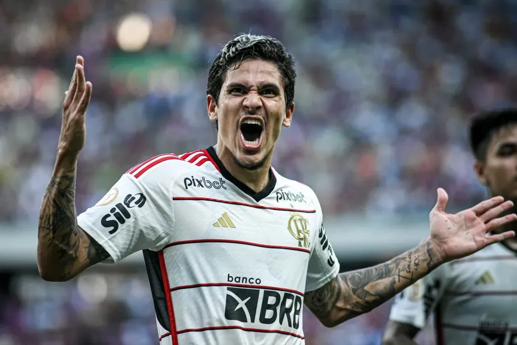 Pedro jogador do Flamengo comemora seu gol durante partida contra o Fortaleza no estadio Arena Castelao pelo campeonato Brasileiro A 2023. Kely Pereira/AGIF