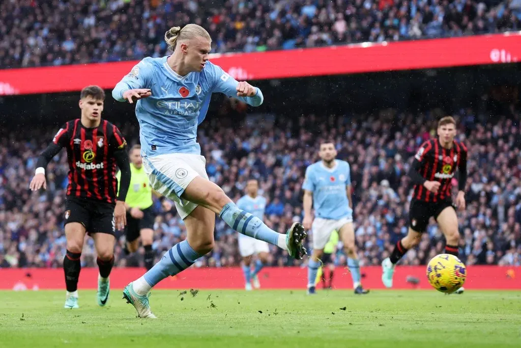 Erling Haaland, jogador do Manchester City, em jogo contra o AFC Bournemouth no Etihad Stadium – Foto: Alex Livesey/Getty Images