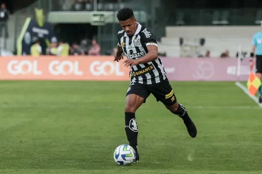 Foto: Robson Mafra/AGIF – Gabriel Inocêncio interessa ao Juventude