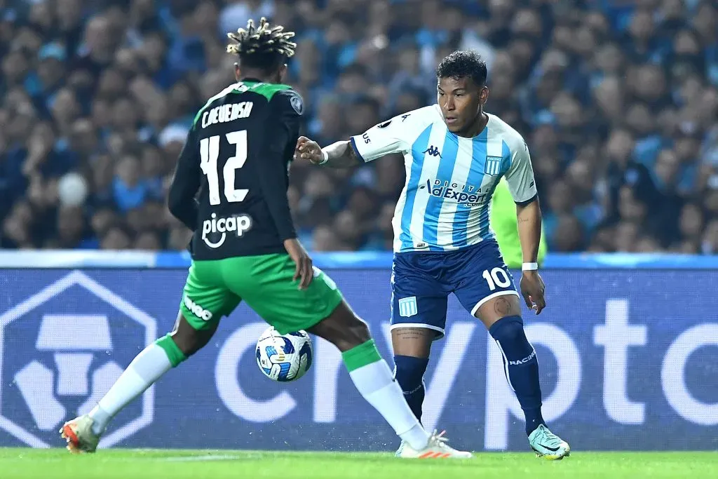 Roger Martínez, do Racing, teria sido oferecido ao São Paulo – Foto: Marcelo Endelli/Getty Images