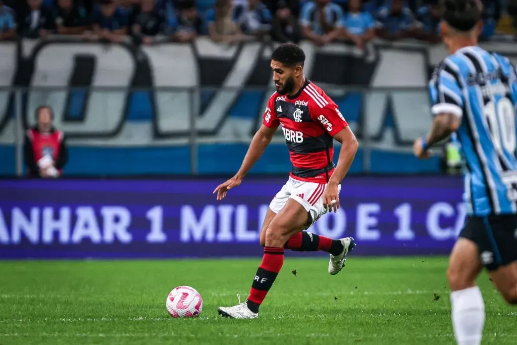 Pablo jogador do Flamengo durante partida contra o Gremio no estadio Arena do Gremio pelo campeonato Brasileiro A 2023. Foto: Maxi Franzoi/AGIF