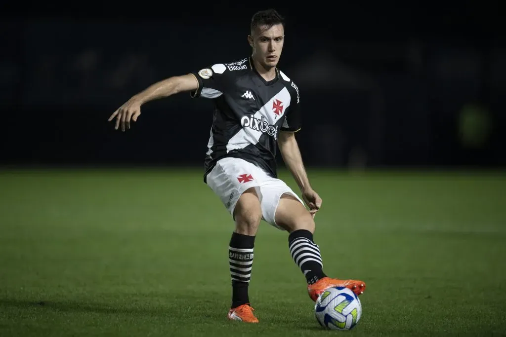 Lucas Piton foi um dos destaque do Vasco na temporada de 2023. Foto: Jorge Rodrigues/AGIF