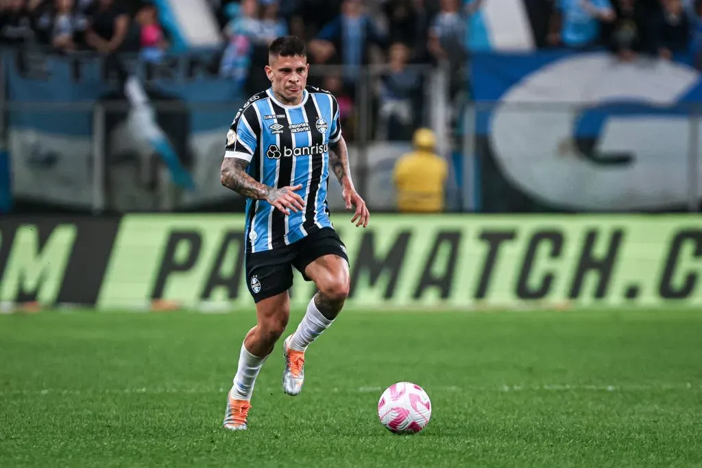 Iturbe pode encerrar agem com menos de 90 minutos pelo Grêmio. Foto: Maxi Franzoi/AGIF