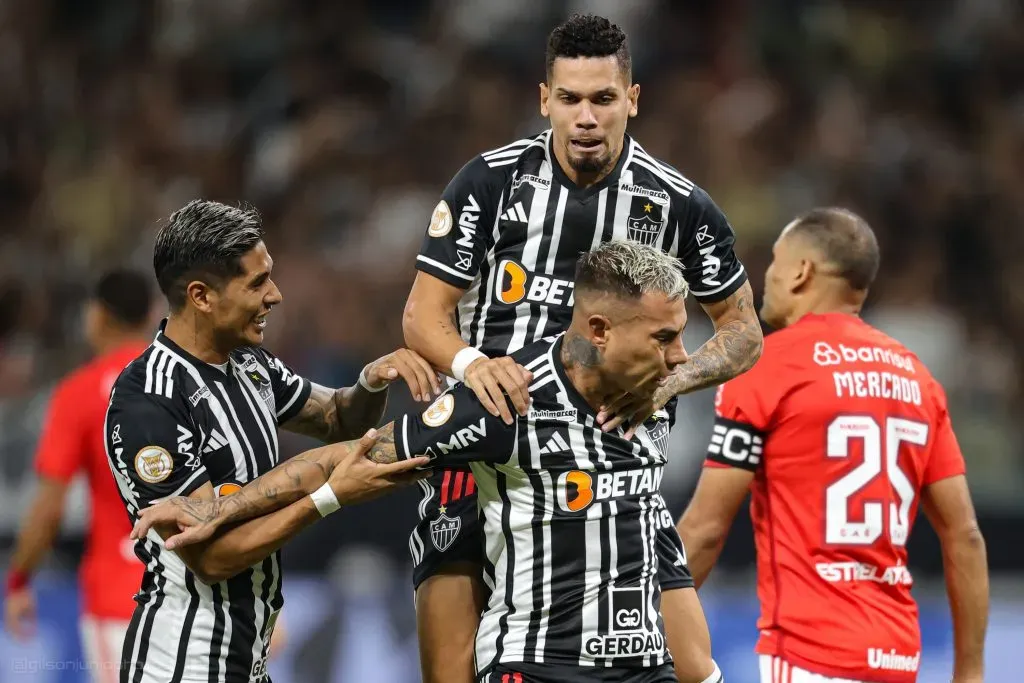 Vargas jogador do Atletico-MG comemora seu gol durante partida contra o Internacional no estadio Mineirao pelo campeonato BRASILEIRO A 2023. Gilson Junio/AGIF