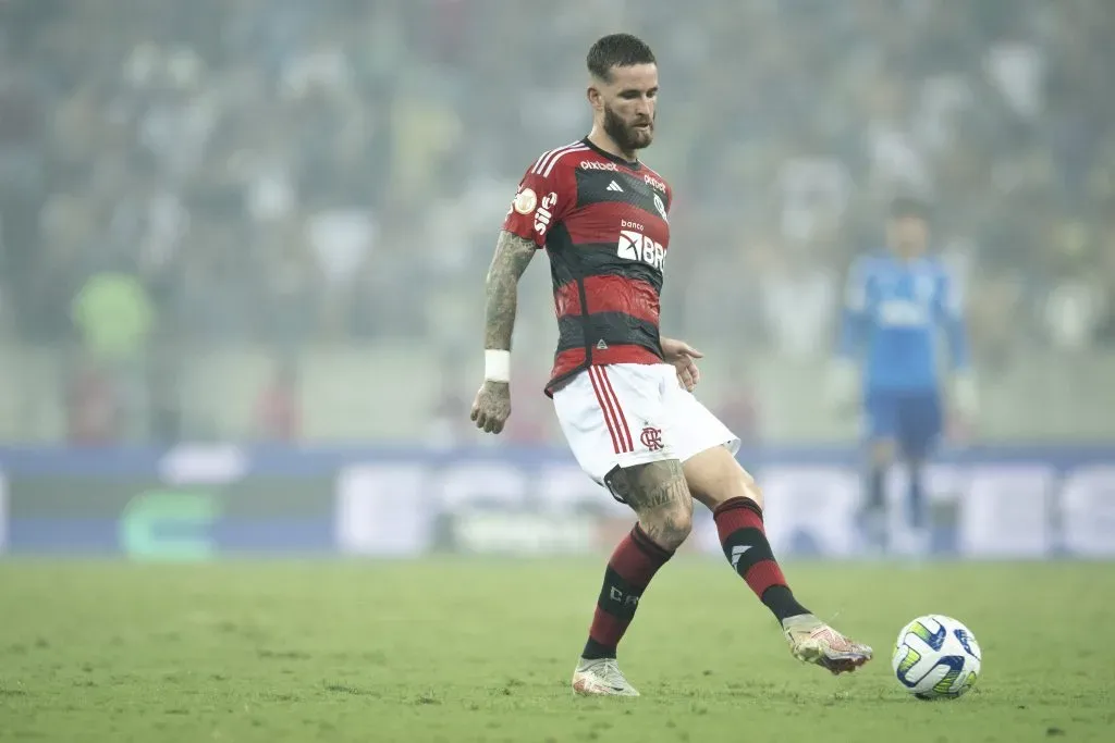 Leo Pereira jogador do Flamengo durante partida pelo campeonato Brasileiro A 2023. Foto: Jorge Rodrigues/AGIF
