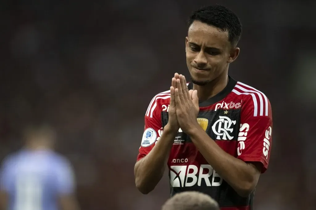 Matheus Gonçalves está de volta ao Flamengo. Foto: Jorge Rodrigues/AGIF