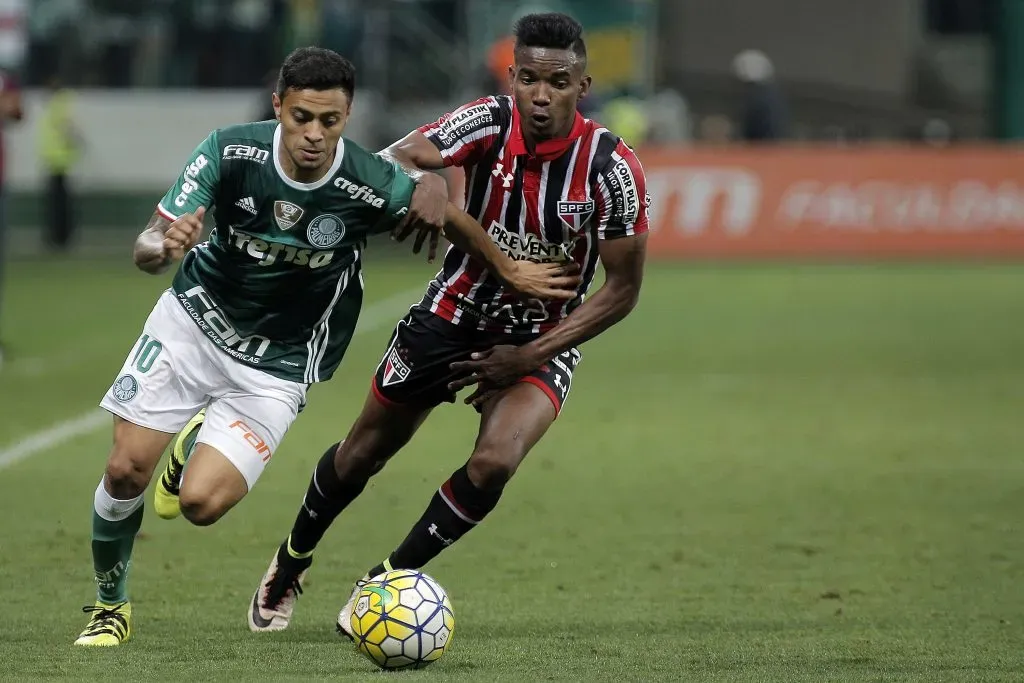 Cleiton Xavier em ação pelo Palmeiras em 2016 – Foto: Daniel Vorley/AGIF.