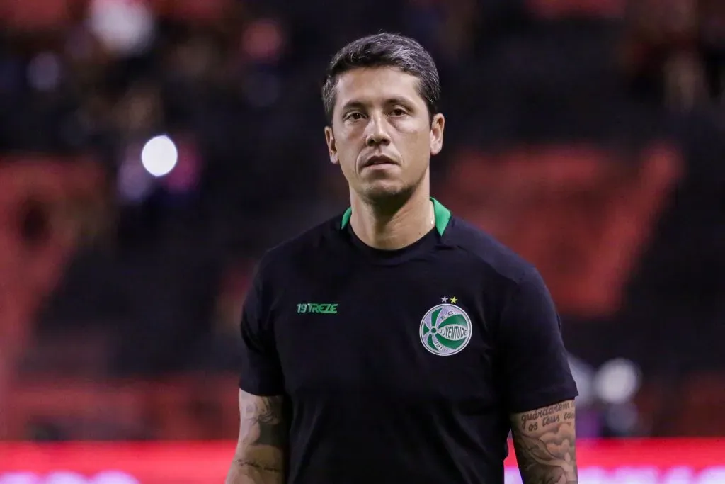 Thiago Carpini durante sua passagem pelo Juventude em 2023. Foto: Rafael Vieira/AGIF