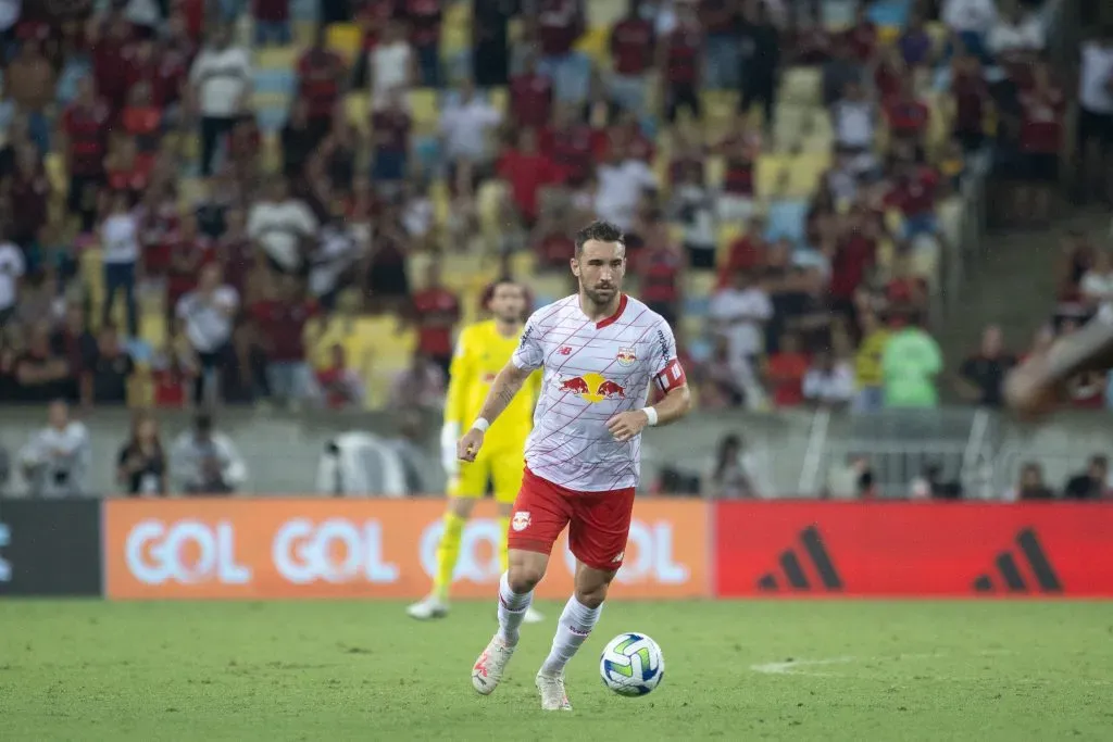 Foto: Fabio Moreira Pinto/AGIF – Léo Ortiz já demostrou querer defender o Flamengo