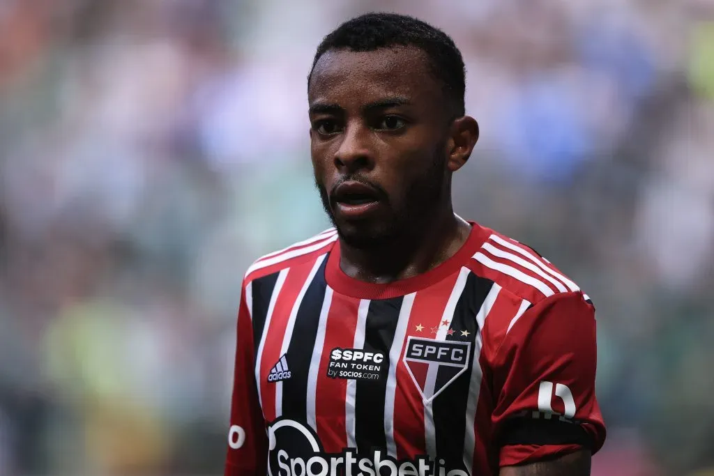 Foto: Ettore Chiereguini/AGIF –  Wellington tem contrato até o fim de 2024 com o São Paulo