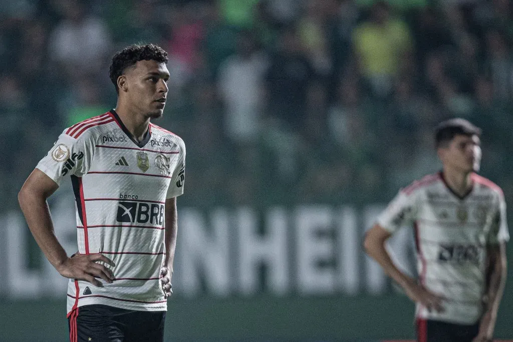 Foto: Heber Gomes/AGIF – Victor Hugo recebeu pedido de desculpas por parte de Tite