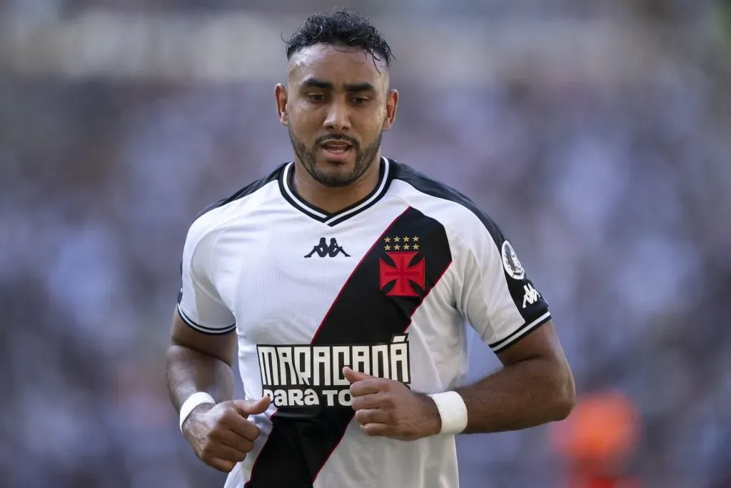 Payet teve salário aumentado no Vasco após renovação em 2024. Jorge Rodrigues/AGIF.