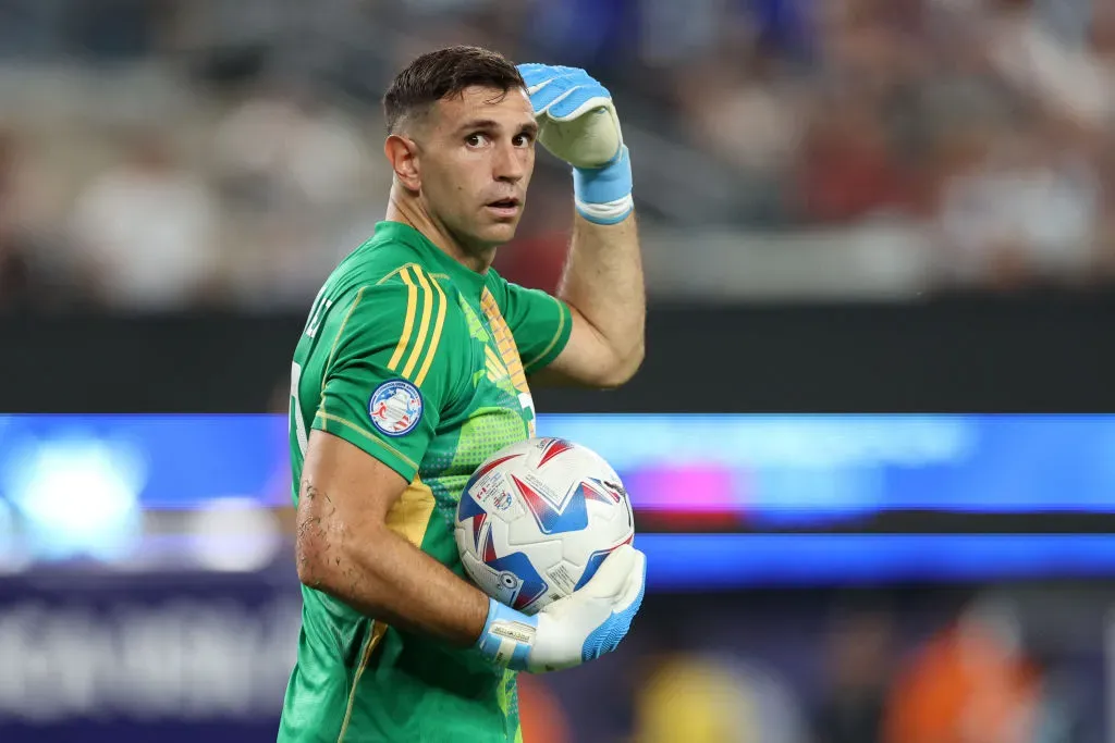 Dibu Martínez em jogo da Argentina na Copa América. Elsa/Getty Images.