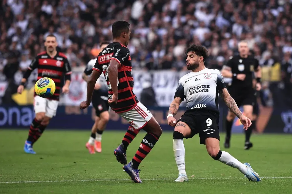 Yuri Alberto não teve um bom desempenho contra o Flamengo. Foto: Ettore Chiereguini/AGIF