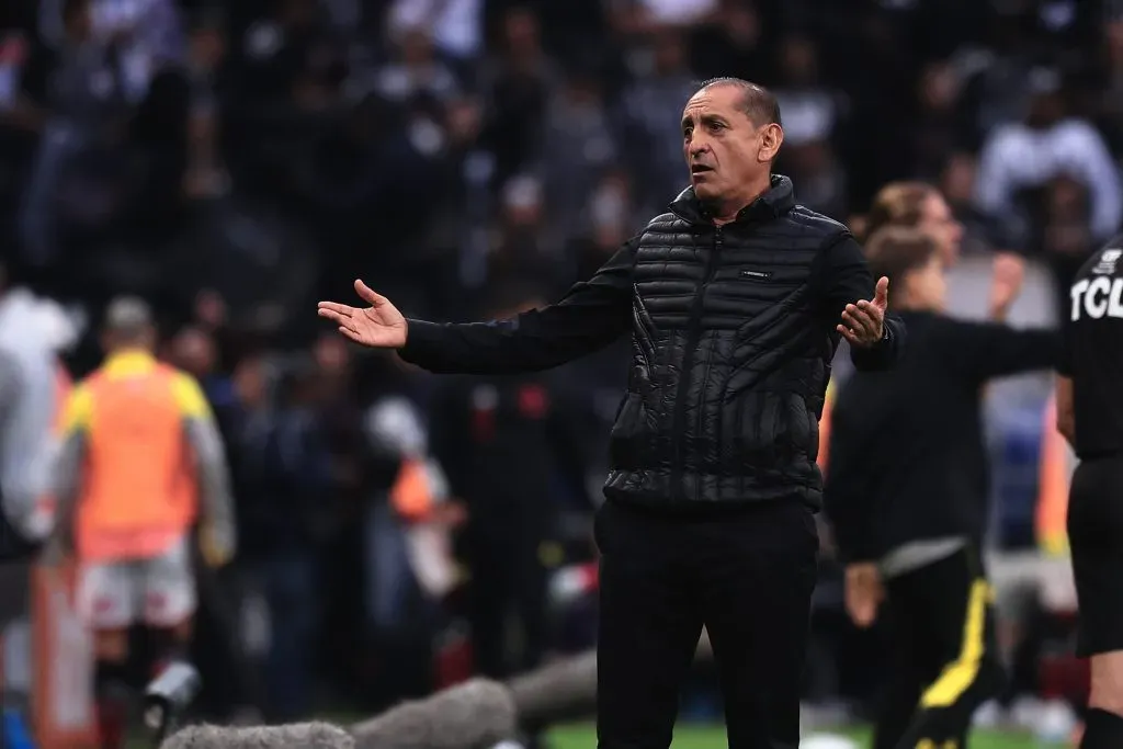 Técnico do Corinthians, Ramón Díaz viu “nervosismo” na equipe. Foto: Ettore Chiereguini/AGIF