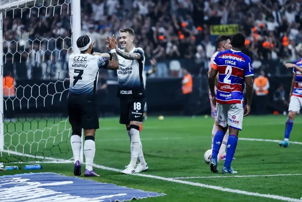 Corinthians eliminou o Fortaleza para chegar à semifinal da Sul-Americana. Foto: Marco Miatelo/AGIF