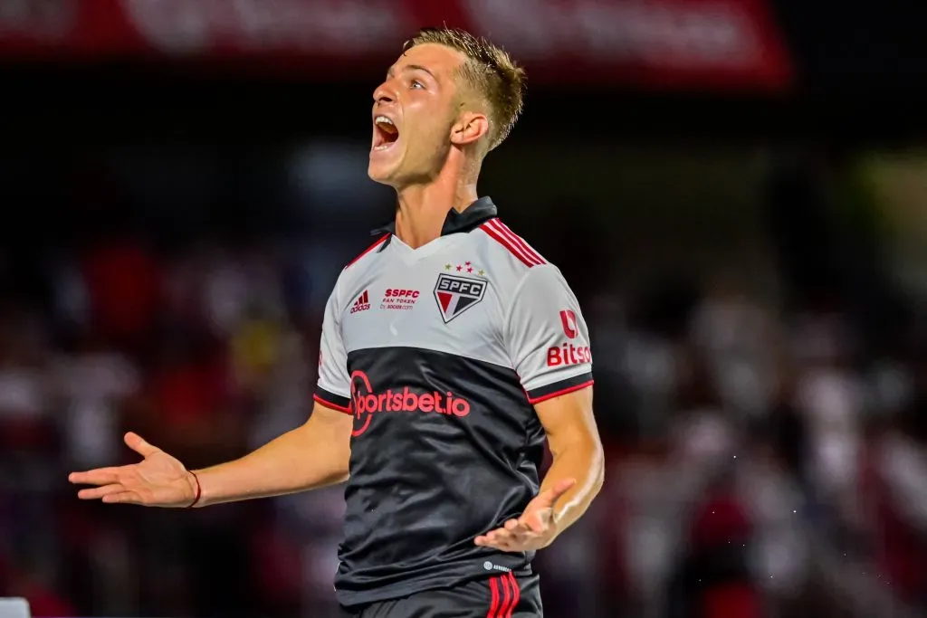 Galoppo com a camisa do São Paulo