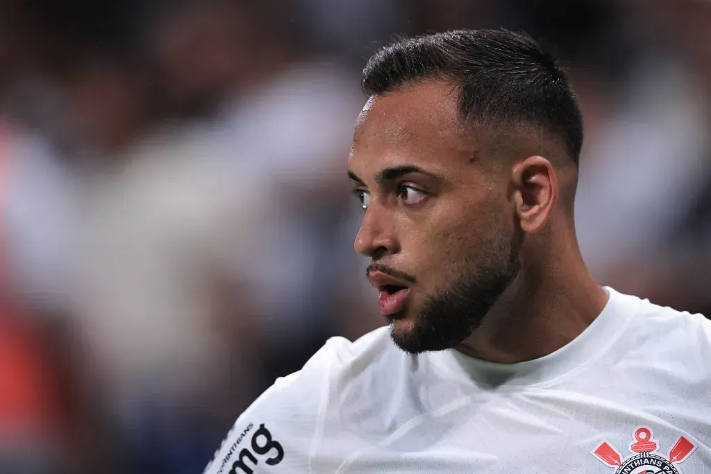 Foto: Ettore Chiereguini/AGIF – Maycon jogador do Corinthians durante partida contra o Guarani no estadio Arena Corinthians pelo campeonato Paulista 2024.