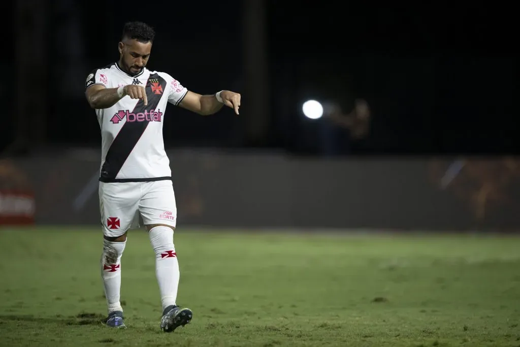 Payet entrou bem em Vasco x Cuiabá. Foto: Jorge Rodrigues/AGIF