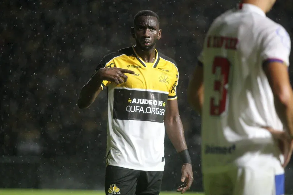 Jogador soma seis gols com a camisa do Criciúma . Foto: Lucas Gabriel Cardoso/AGIF