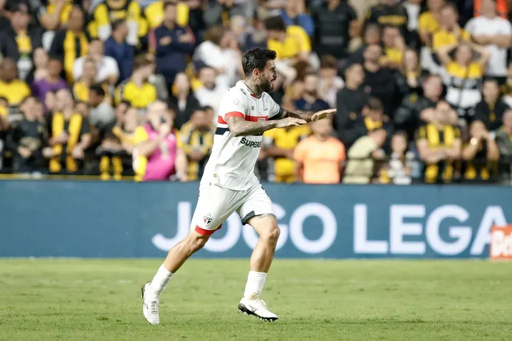 Liziero comemora o gol contra o Criciúma. Foto: Leonardo Hubbe/AGIF