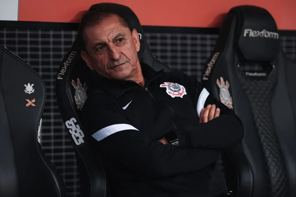 Ramón Díaz está pressionado no Corinthians. Foto: Ettore Chiereguini/AGIF