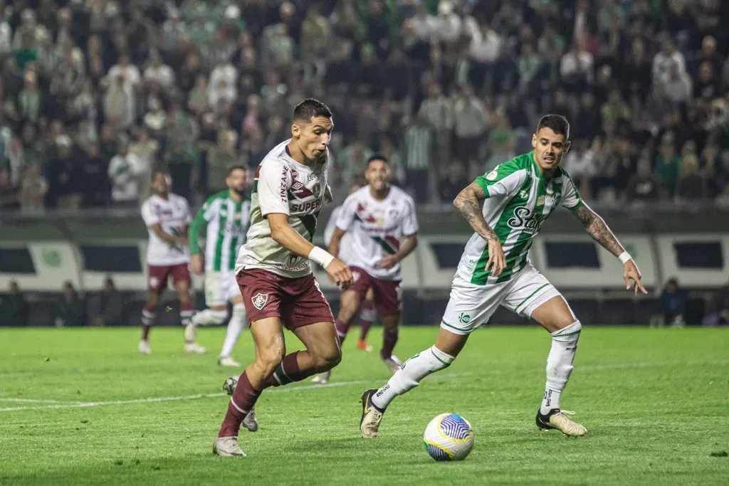 kevin Serna em ação pelo Flu contra o Juventude, em agosto, pela Copa do Brasil – Foto: Thiago Vasconcelos Dos Santos/AGIF