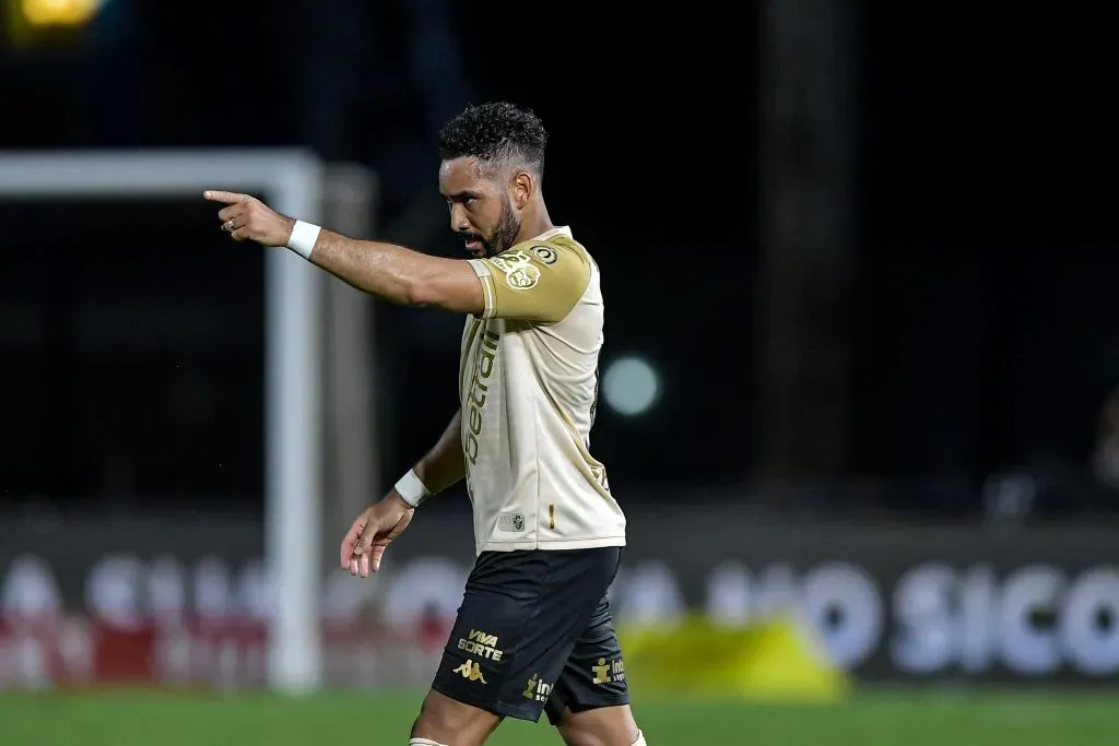 Payet comemora gol contra o Bahia. Foto: Thiago Ribeiro/AGIF